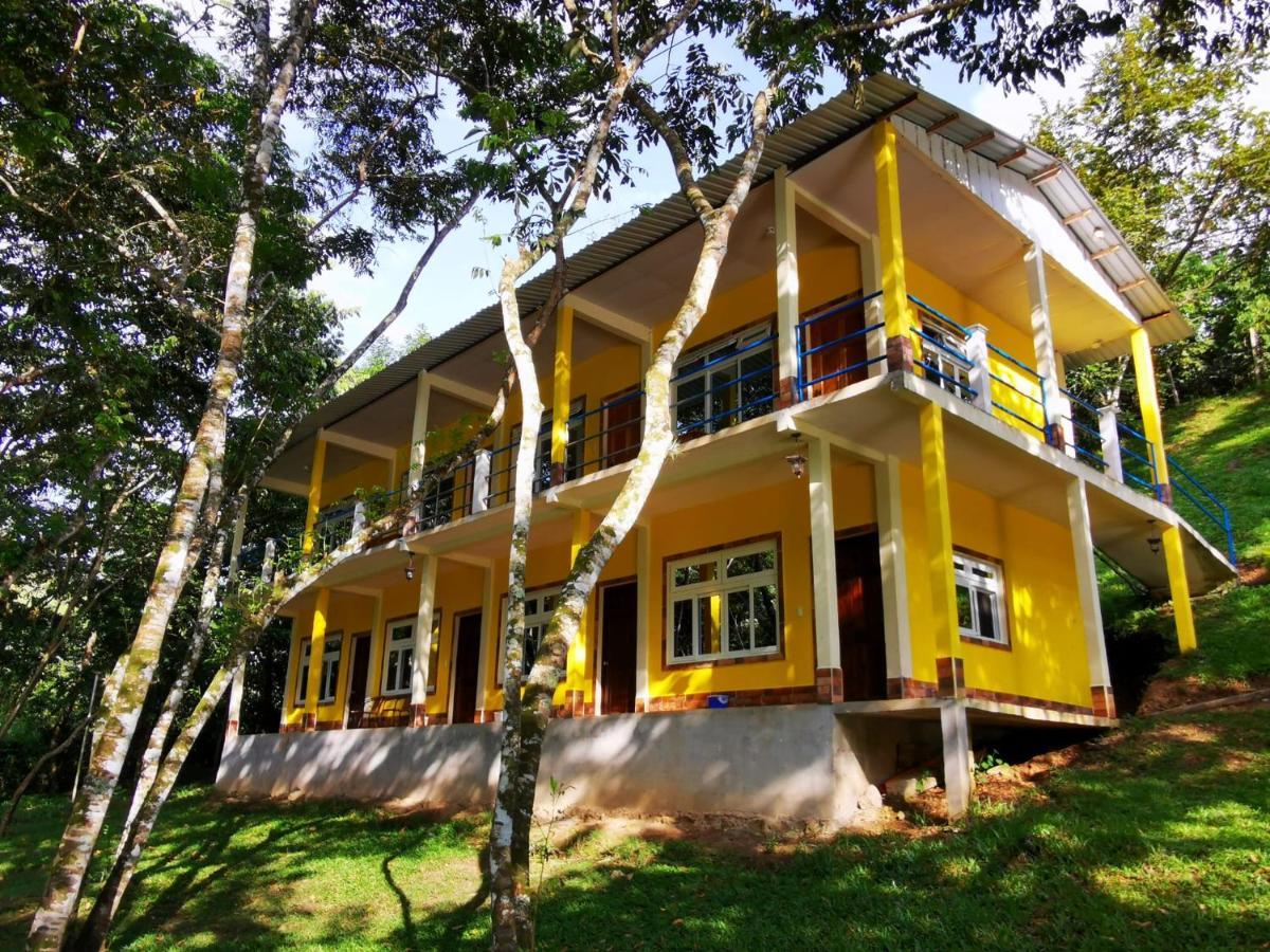 Oasis The Traveler Hostel Lanquin Ngoại thất bức ảnh