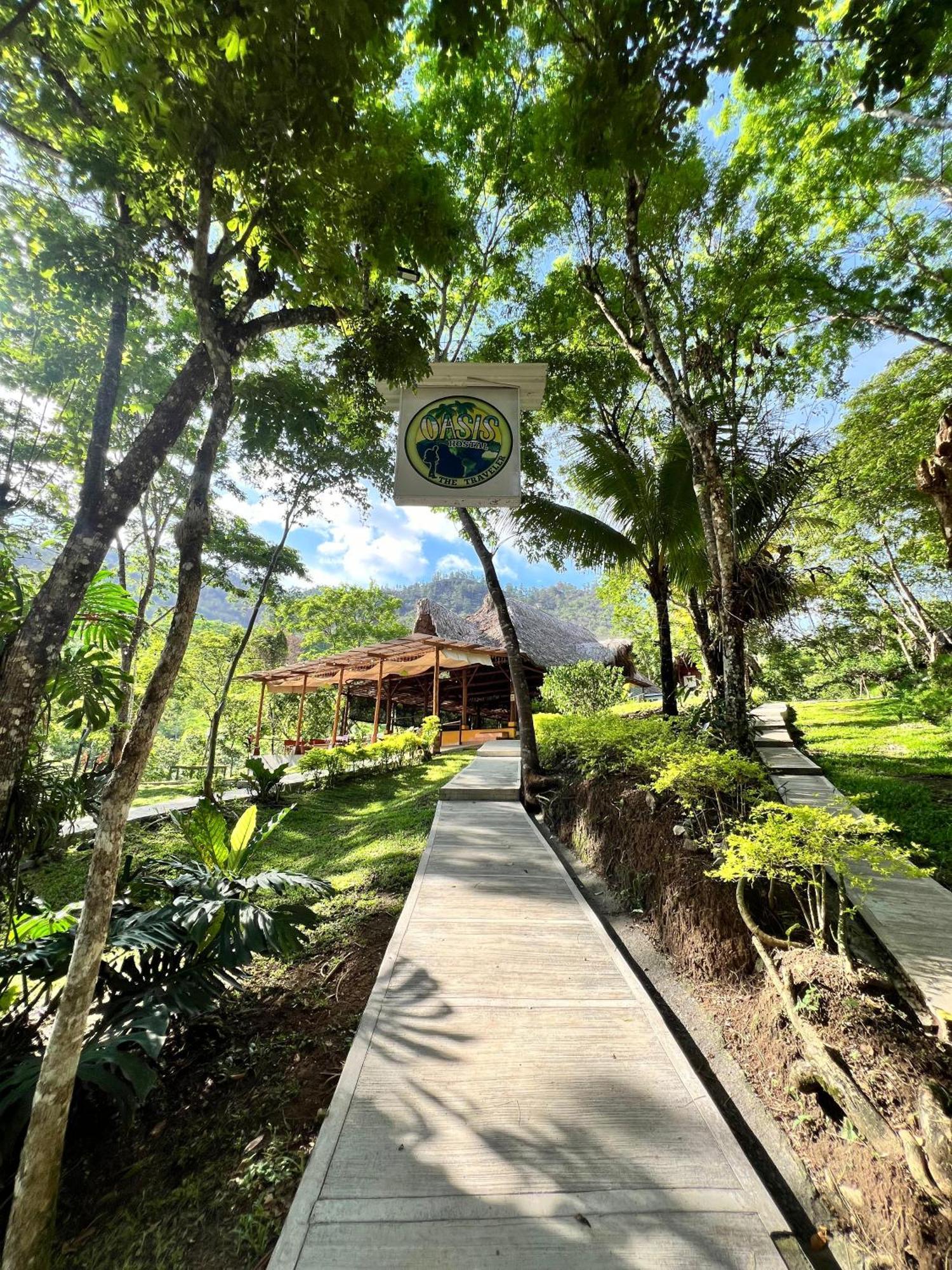 Oasis The Traveler Hostel Lanquin Ngoại thất bức ảnh